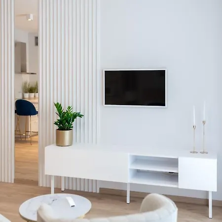 Elegant Junior Daire *